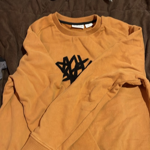 Throwback - Picture 3 of 3